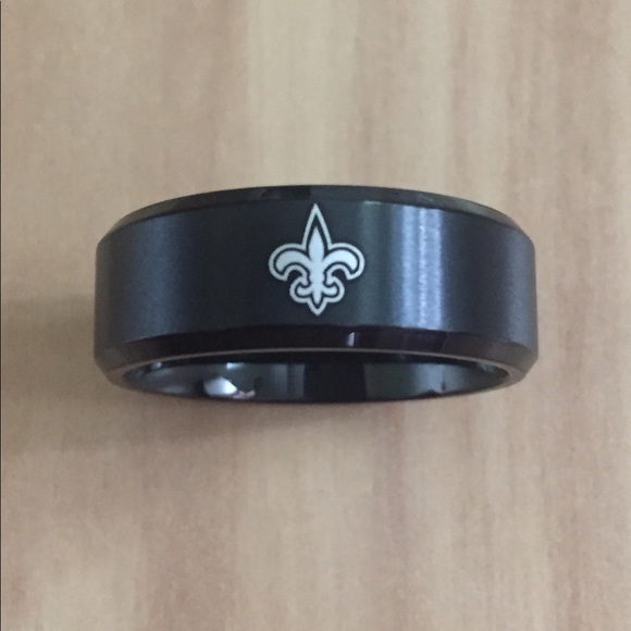 New Orleans Saints Black Stainless Steel Ring - Picture 3 of 5